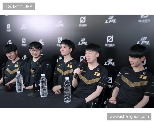 赛后复盘：杭州羽毛球队与南京羽毛球队在比赛中的战术意识与表现分析