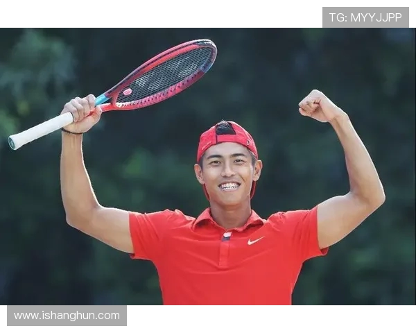 李军畅谈网球生涯中的挑战与成就分享成长故事与未来展望